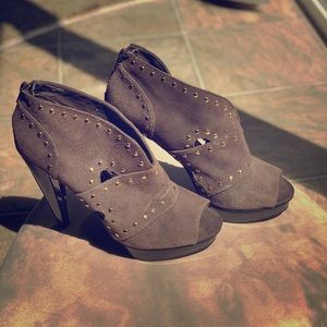 Steve Madden high heels, size 8